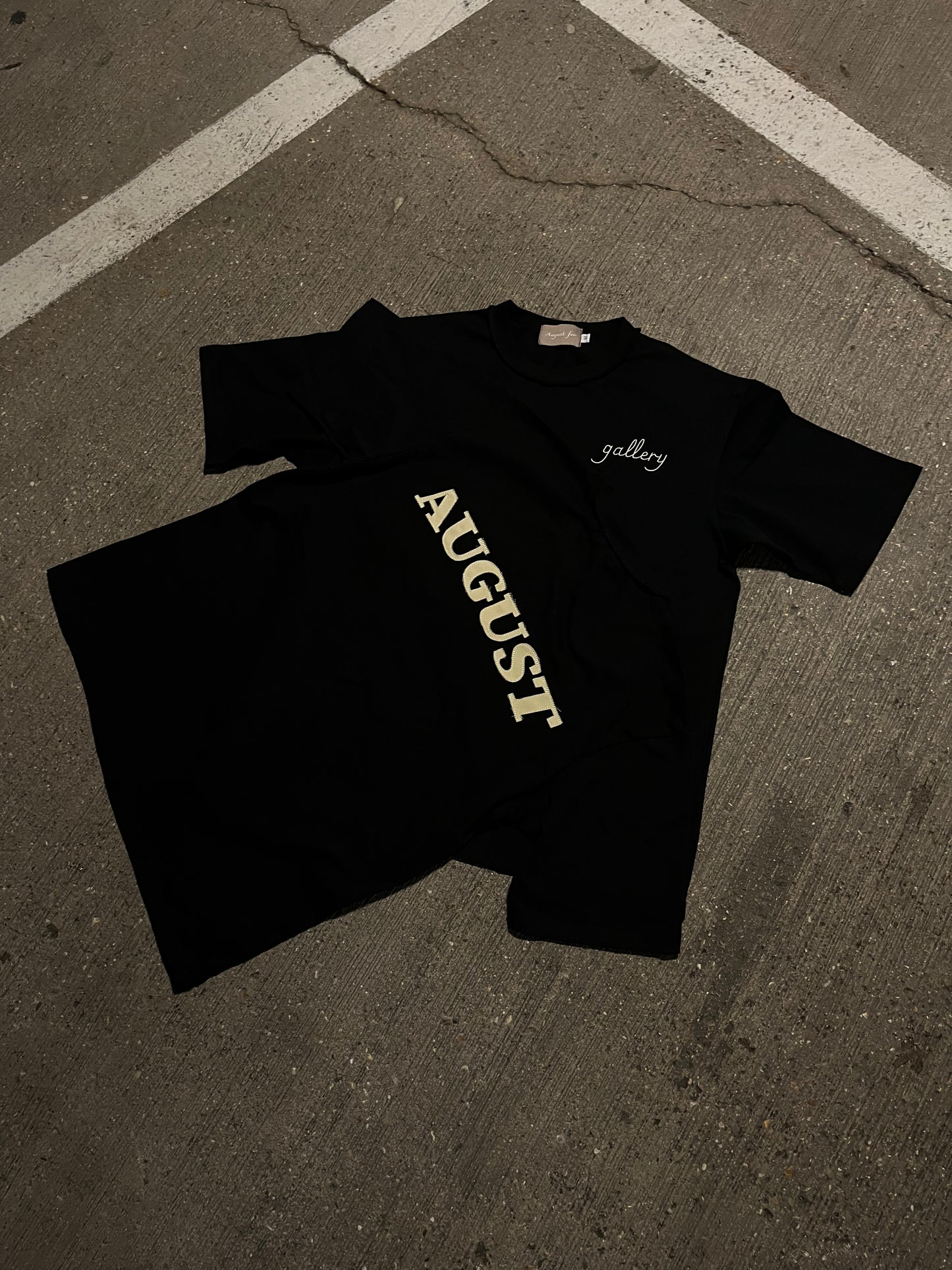 Signature Applique Tee (BLACK)