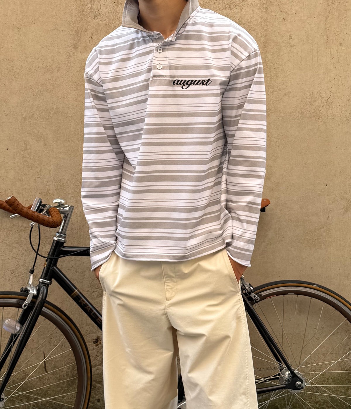 Raw cut & collar Tee